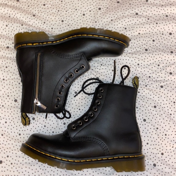 dr martens 46 zip